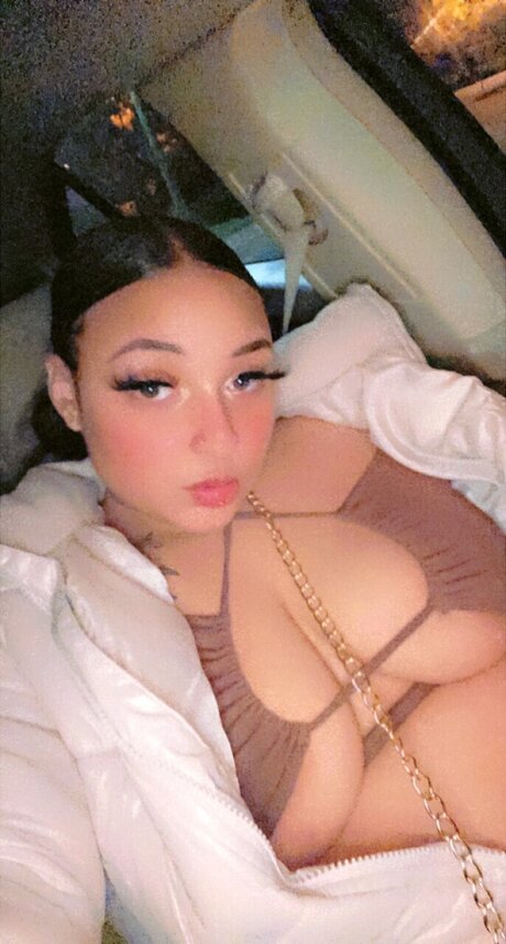 Foto di nudo di fuga di OnlyFans di Ightbright