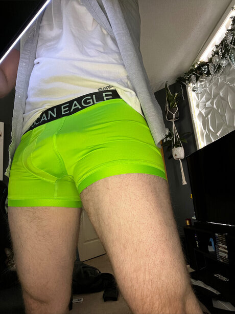 Foto di nudo di fuga di OnlyFans di Yycthick