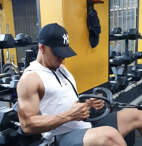 Foto di nudo di fuga di OnlyFans di Ivan Alejandro