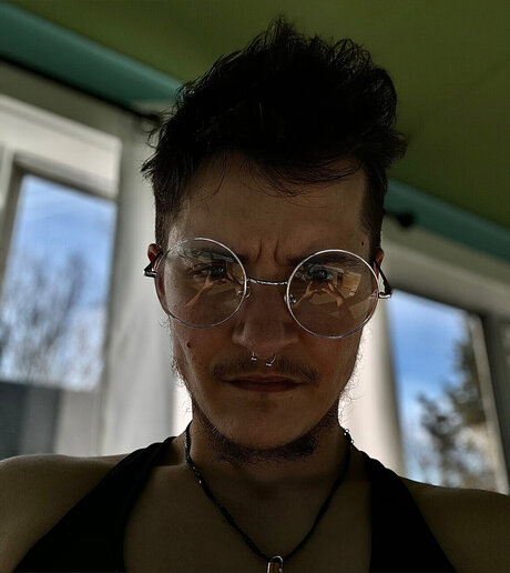 Foto di nudo di fuga di OnlyFans di Tdick