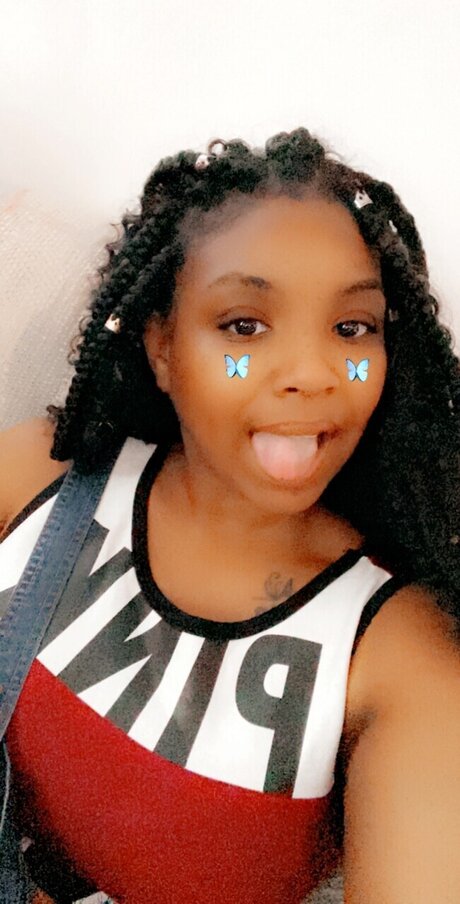 Foto di nudo di fuga di OnlyFans di Andrea Johnson