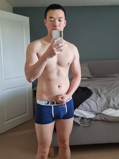 Foto di nudo di fuga di OnlyFans di Simon