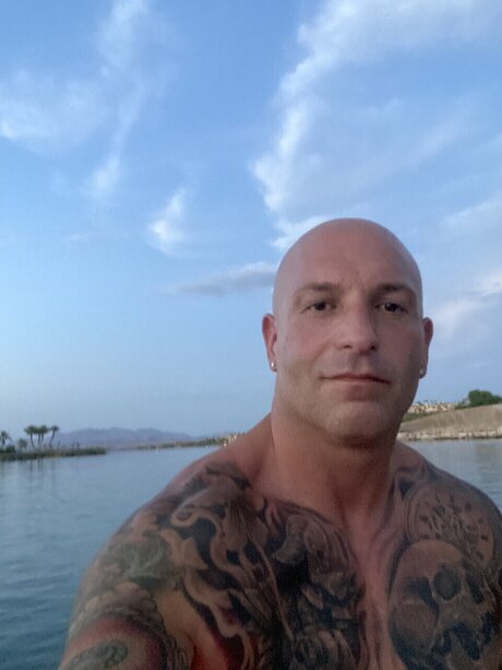 Foto di nudo di fuga di OnlyFans di Scott Shahadi