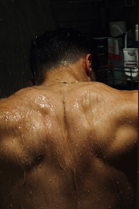 Foto di nudo di fuga di OnlyFans di Alessandro G