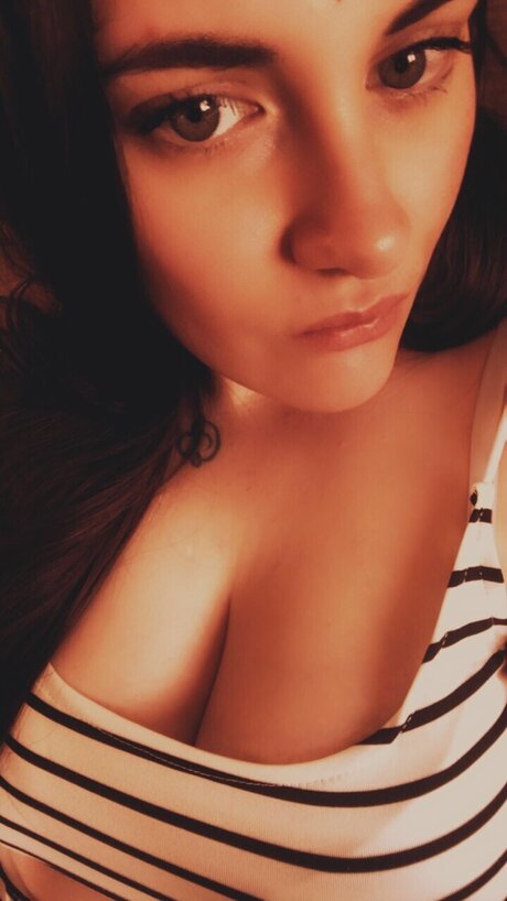 Foto di nudo di fuga di OnlyFans di Katie