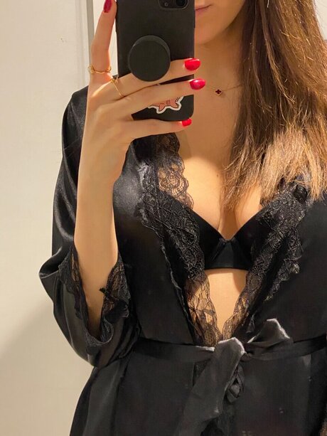 Foto di nudo di fuga di OnlyFans di Lolafntsy