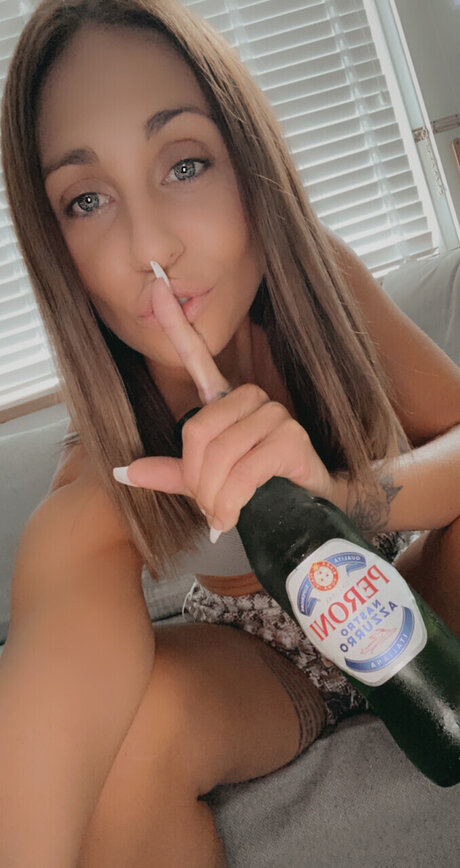 Foto di nudo di fuga di OnlyFans di Skullbabe
