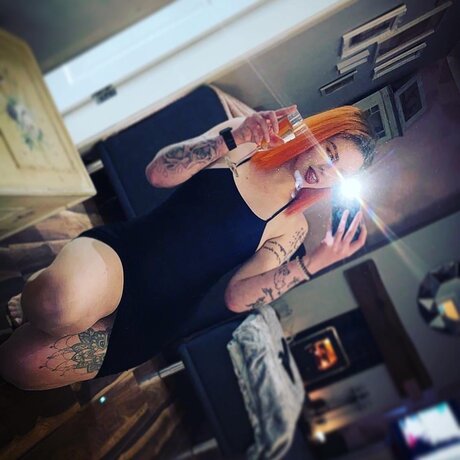 Foto di nudo di fuga di OnlyFans di Tarlian