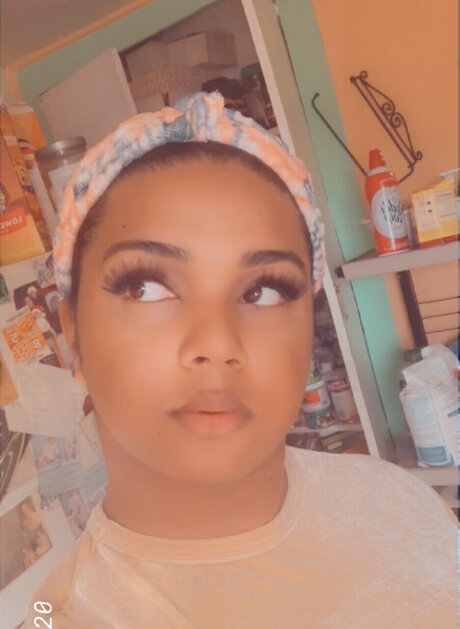 Foto di nudo di fuga di OnlyFans di Yayanautica