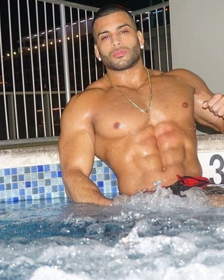 Foto di nudo di fuga di OnlyFans di Bigdaddynyc