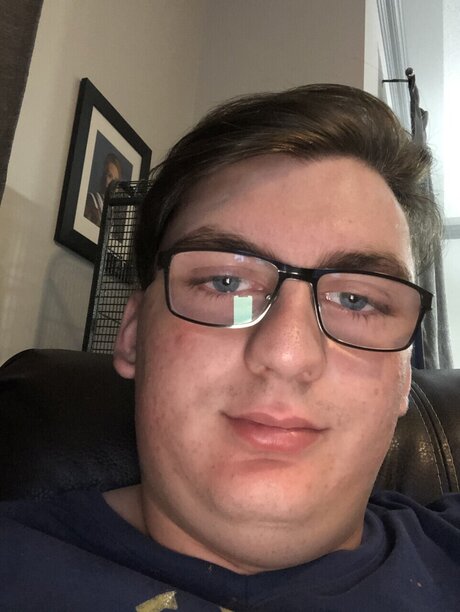 Foto di nudo di fuga di OnlyFans di Thomas