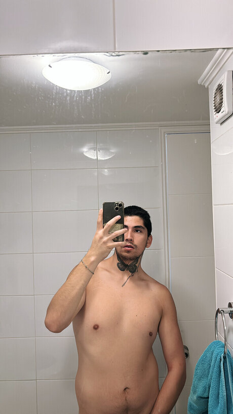 Foto di nudo di fuga di OnlyFans di Matas Madrid