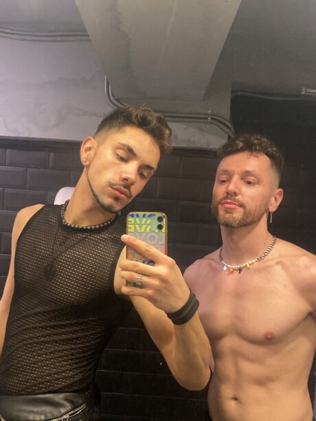 Foto di nudo di fuga di OnlyFans di Rompas