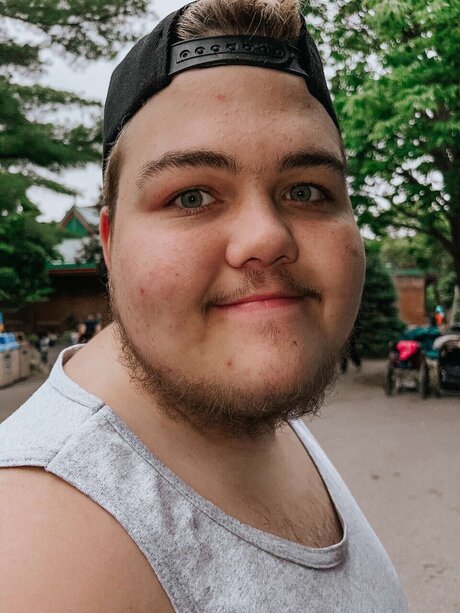 Foto di nudo di fuga di OnlyFans di Landon Smith