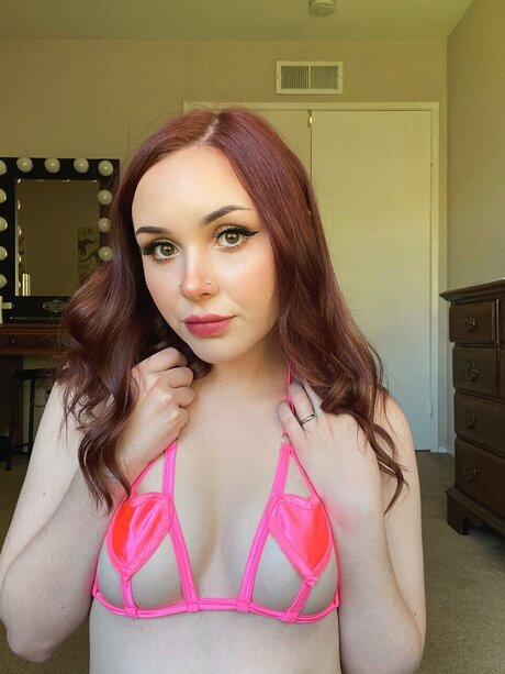 Foto di nudo di fuga di OnlyFans di Sara