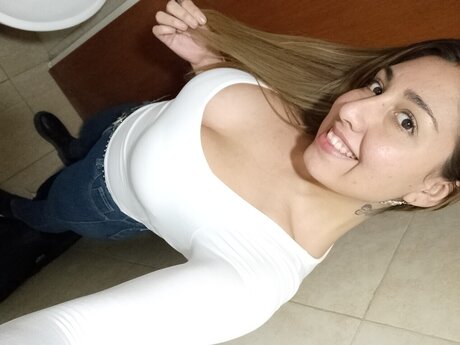 Foto di nudo di fuga di OnlyFans di Julisa Nieva