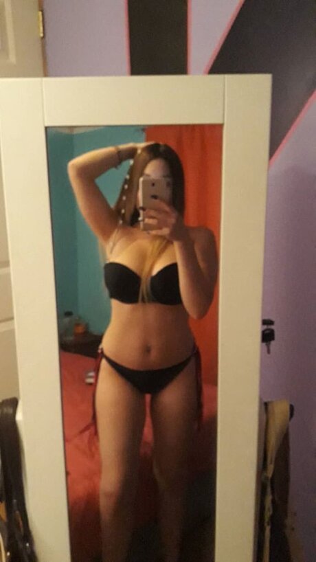 Foto di nudo di fuga di OnlyFans di Nikol