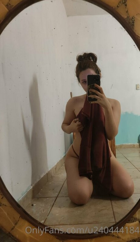 Foto di nudo di fuga di OnlyFans di Nelly Mendez