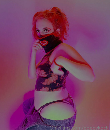 Foto di nudo di fuga di OnlyFans di Poppykoch