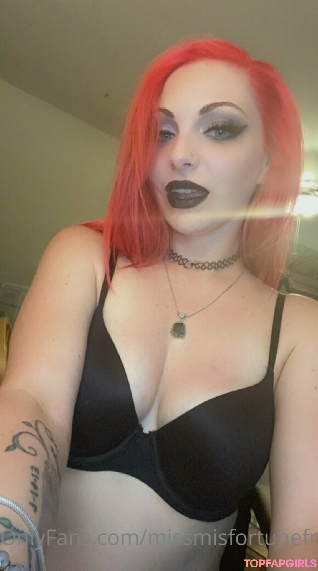 Foto di nudo di fuga di OnlyFans di Missmisfortunefree #4 Foto di nudo di fuga di OnlyFans di Missmisfortunefree #4