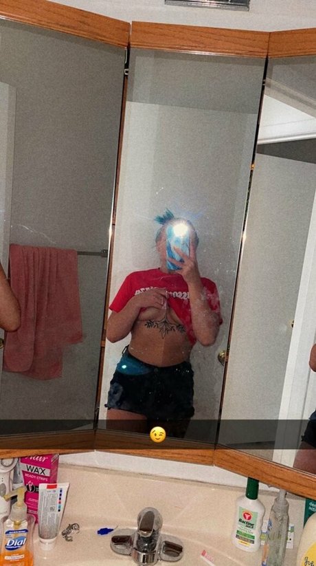 Foto di nudo di fuga di OnlyFans di Tatteddel