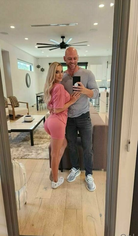Foto di nudo di fuga di OnlyFans di Emmahixofficial