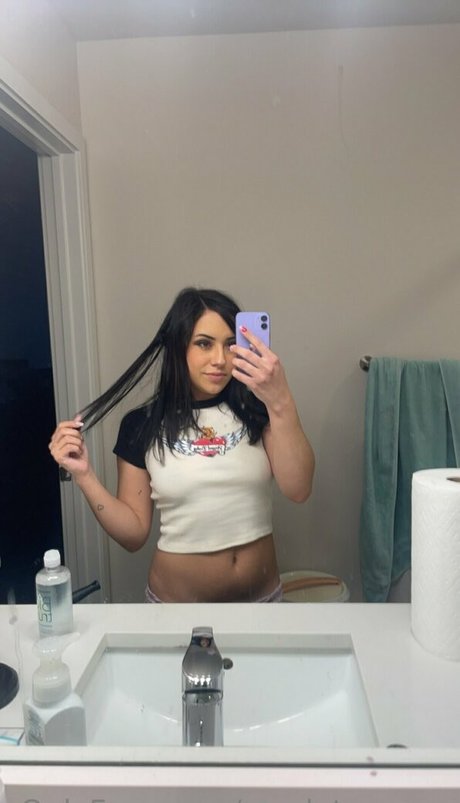 Foto di nudo di fuga di OnlyFans di Scarletssrose