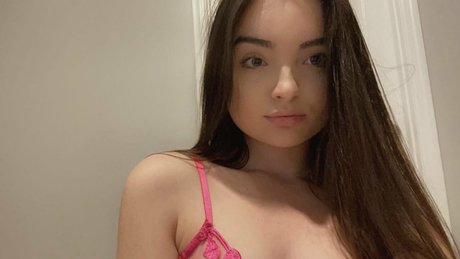 Foto di nudo di fuga di OnlyFans di Elliexlovely