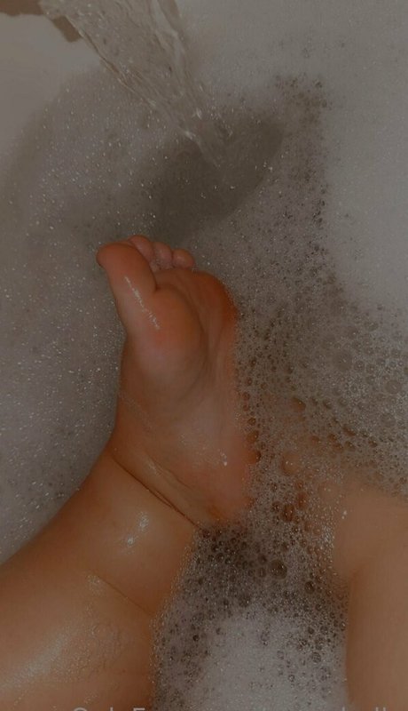 Foto di nudo di fuga di OnlyFans di Sassyholly