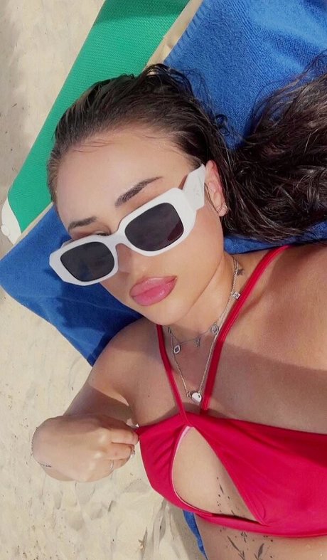 Foto di nudo di fuga di OnlyFans di Fiona Schramm