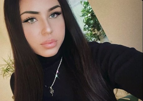Foto di nudo di fuga di OnlyFans di Fiona Schramm