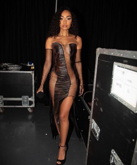 Foto di nudo di fuga di OnlyFans di Leighanne Pinnock
