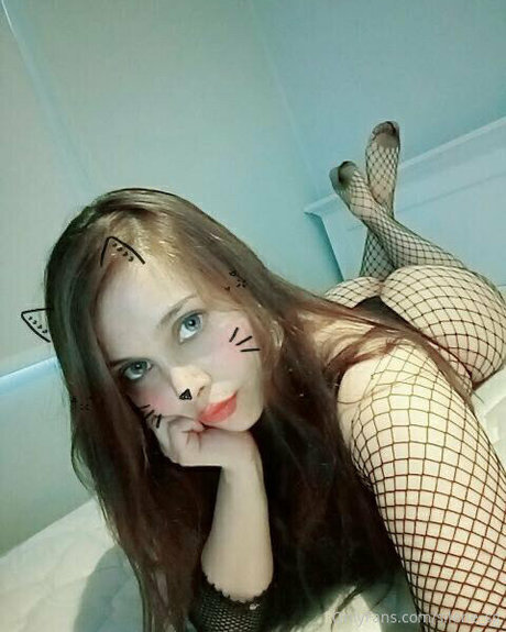 Foto di nudo di fuga di OnlyFans di Silenesuicide