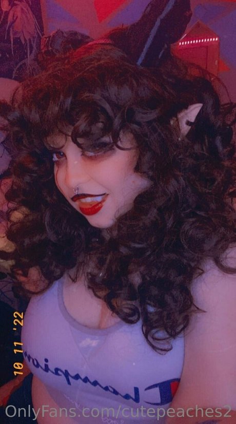 Cutepeaches2