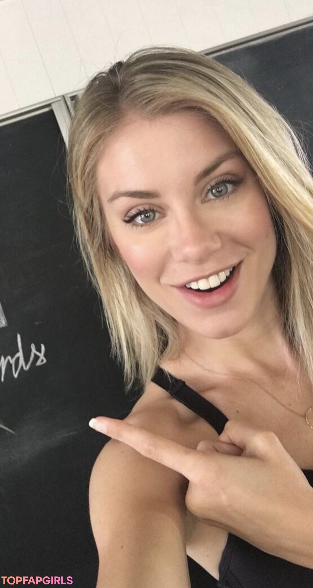 Foto di nudo di fuga di OnlyFans di Jennifer Holland #37 Foto di nudo di fuga di OnlyFans di Jennifer Holland #37