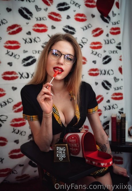 Foto di nudo di fuga di OnlyFans di Nyxiixo