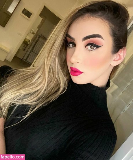 Foto di nudo di fuga di OnlyFans di Elloah Guedes