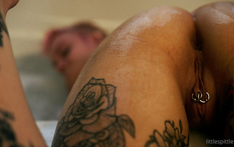 Foto di nudo di fuga di OnlyFans di Little Spittle