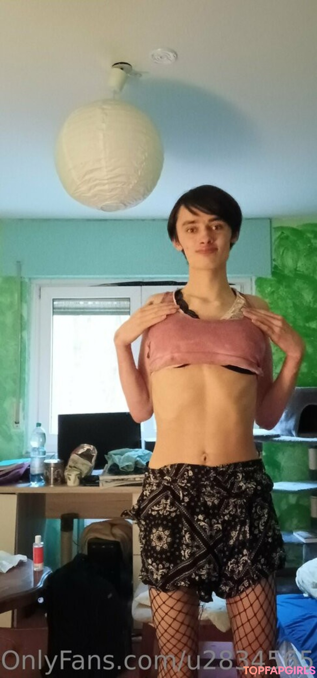 Foto di nudo di fuga di OnlyFans di Alicialiniquinn #7 Foto di nudo di fuga di OnlyFans di Alicialiniquinn #7