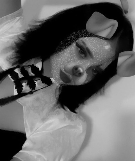Foto di nudo di fuga di OnlyFans di Slythye