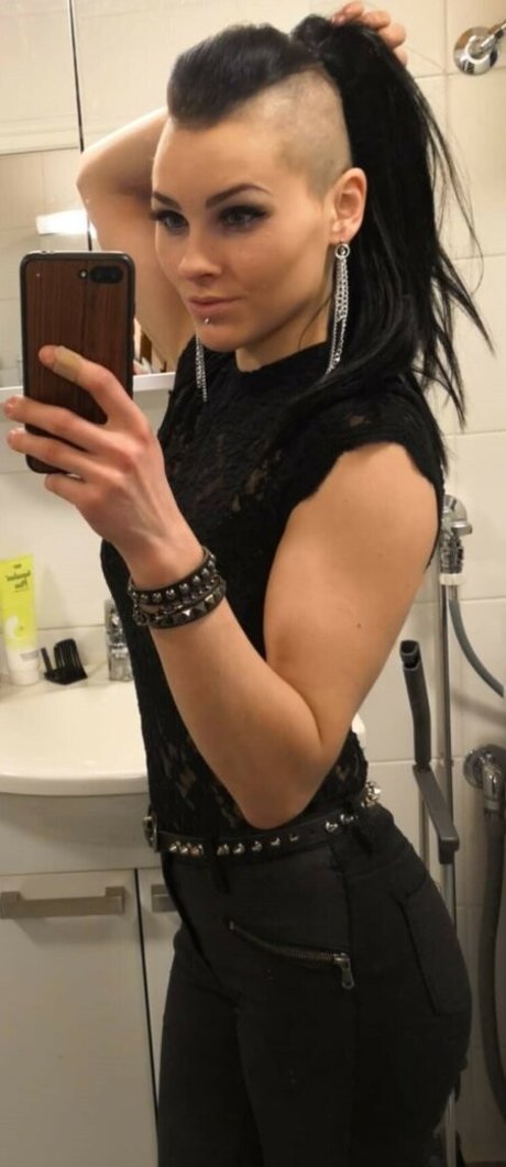 Foto di nudo di fuga di OnlyFans di Vmissyb