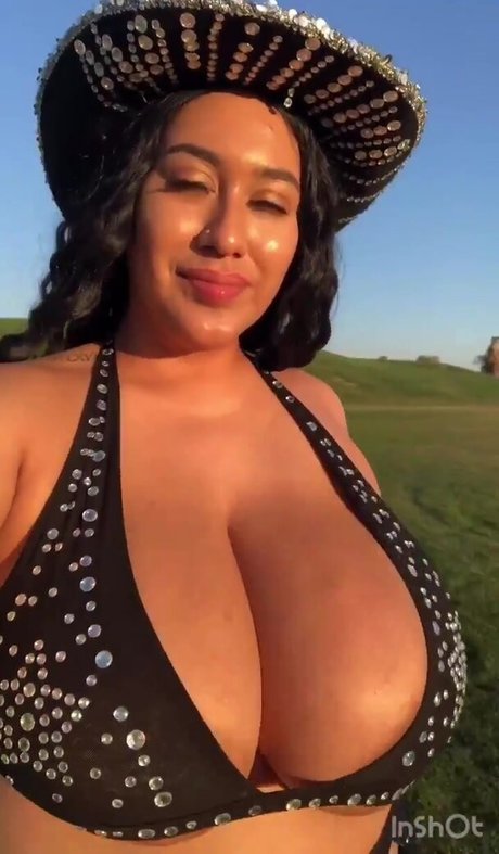 Foto di nudo di fuga di OnlyFans di Realroses
