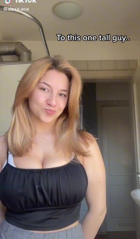 Foto di nudo di fuga di OnlyFans di Alexaaca