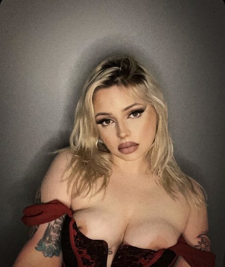 Foto di nudo di fuga di OnlyFans di Mjajjewell