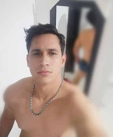 Foto di nudo di fuga di OnlyFans di Javi