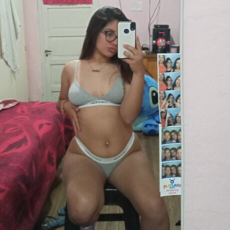 Foto di nudo di fuga di OnlyFans di Nayla Kammerer