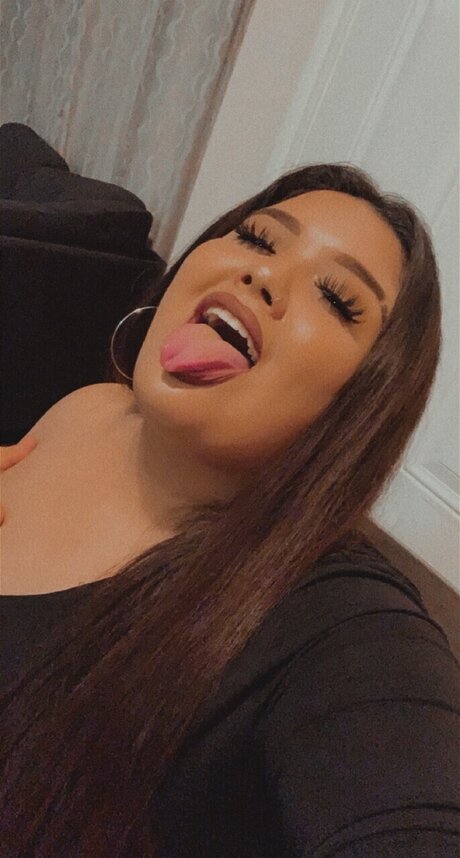 Foto di nudo di fuga di OnlyFans di Zulemaaa 
