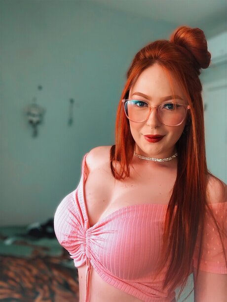 Foto di nudo di fuga di OnlyFans di Luna