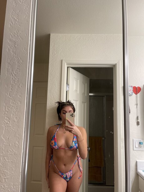 Foto di nudo di fuga di OnlyFans di Amaya