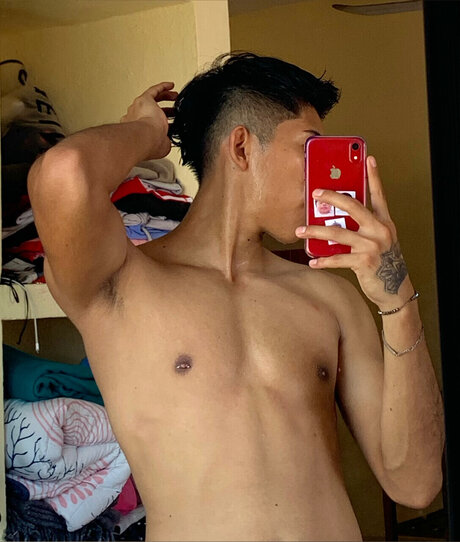 Foto di nudo di fuga di OnlyFans di Manu